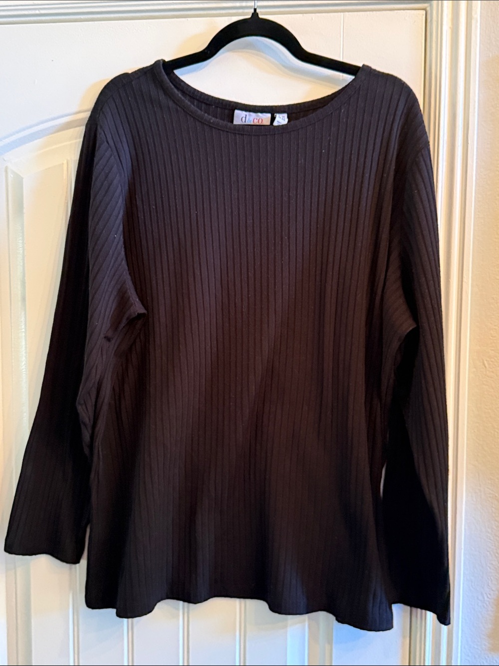 Duo Black Ribbed Long-Sleeve Women's Tee